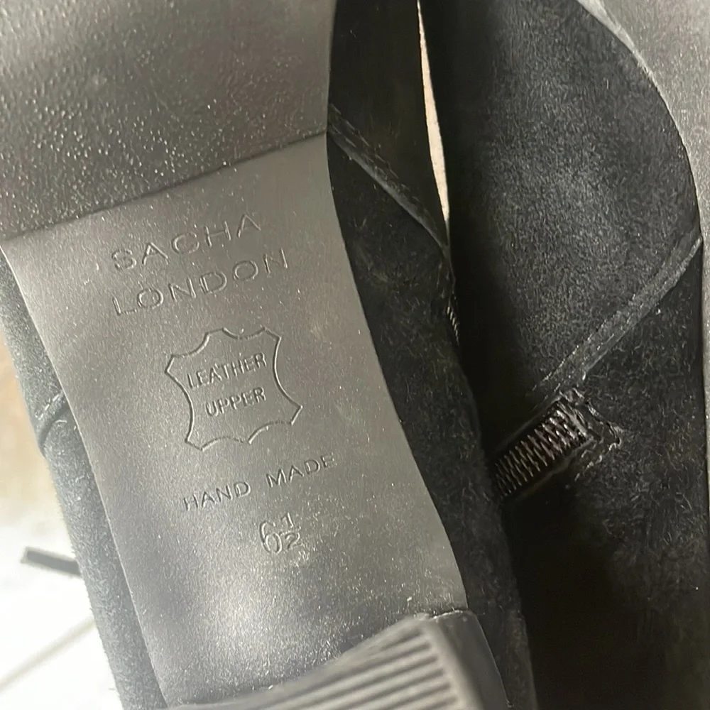 Sacha London never worn